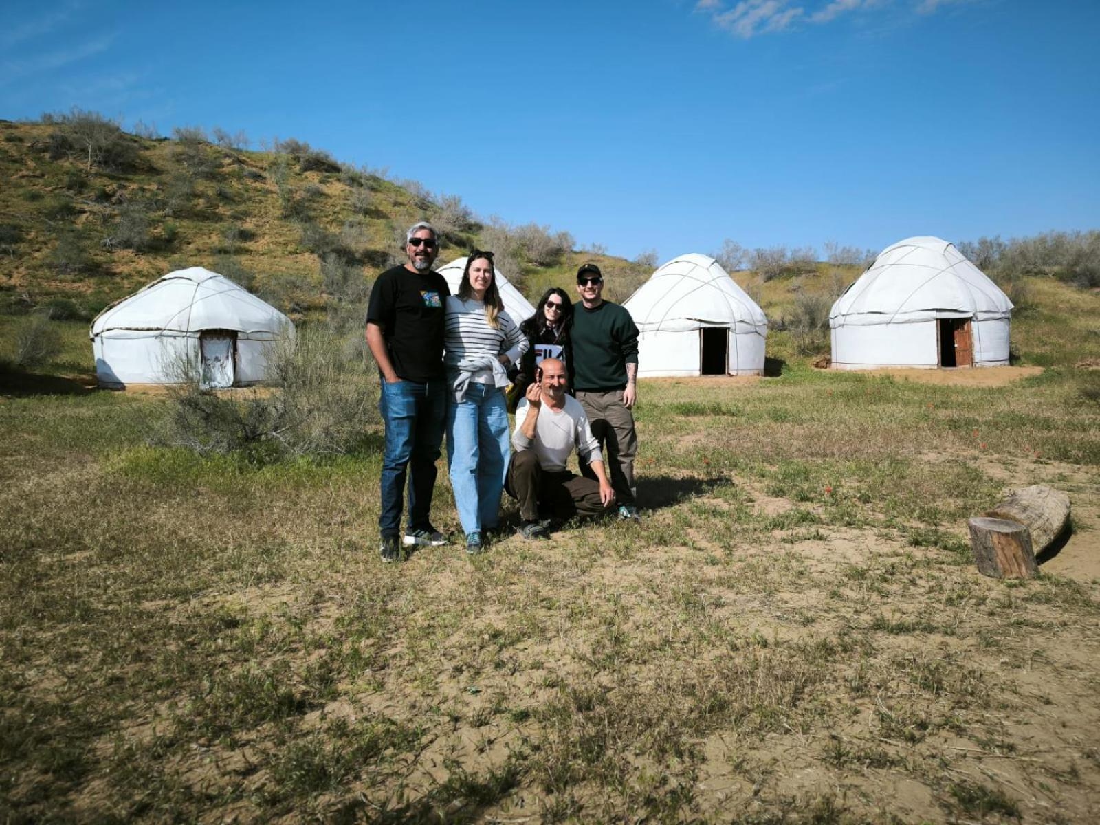 Kyzylkum Nights Camp & Family Yurt Hotell Nurota Exteriör bild