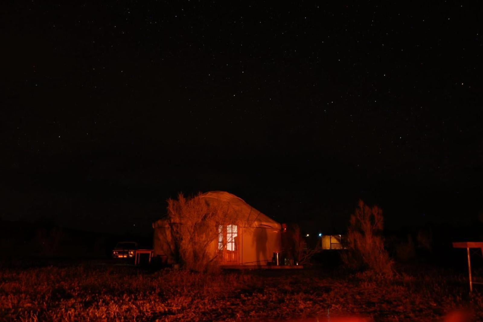Kyzylkum Nights Camp & Family Yurt Hotell Nurota Exteriör bild