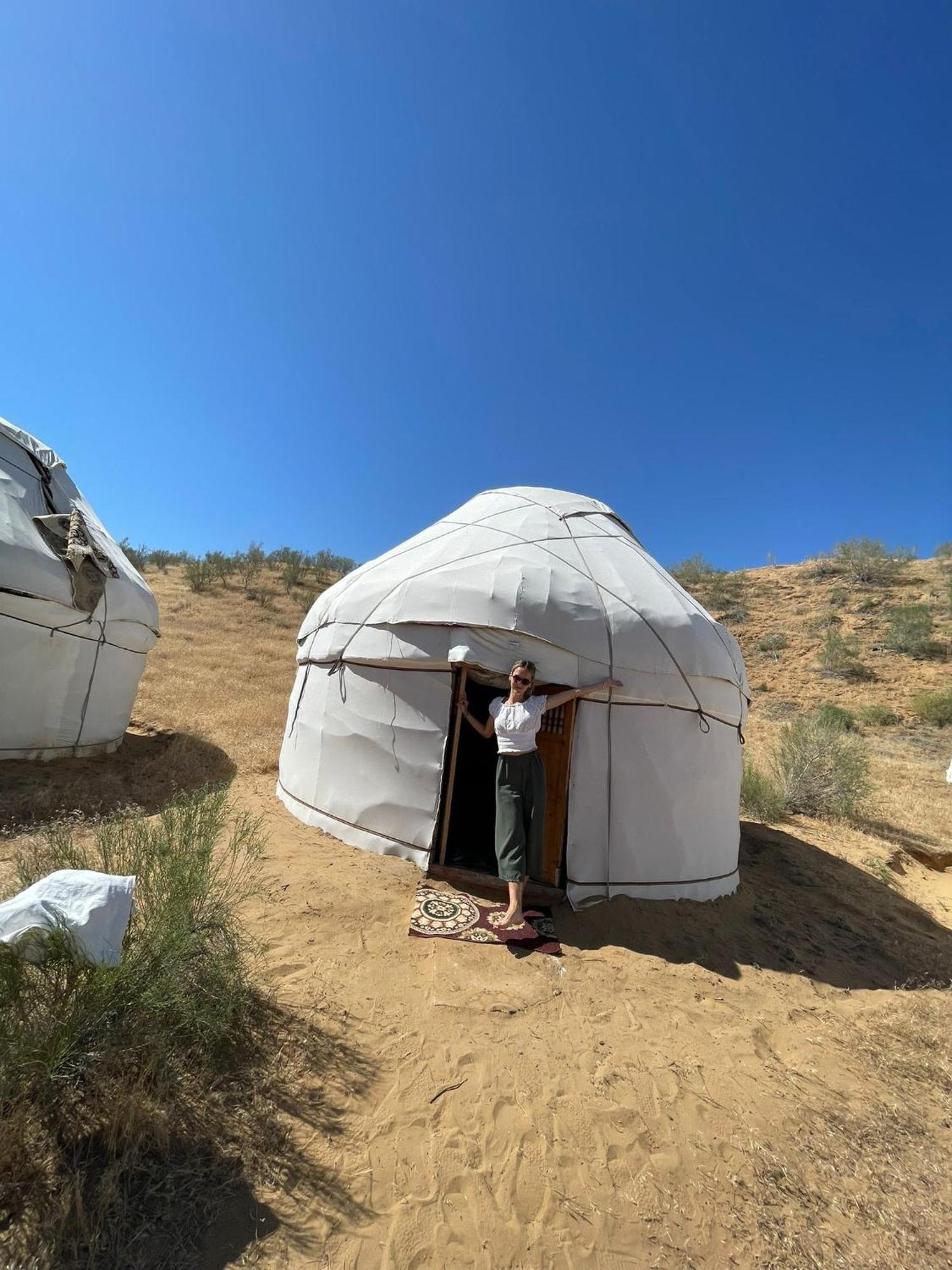 Kyzylkum Nights Camp & Family Yurt Hotell Nurota Exteriör bild